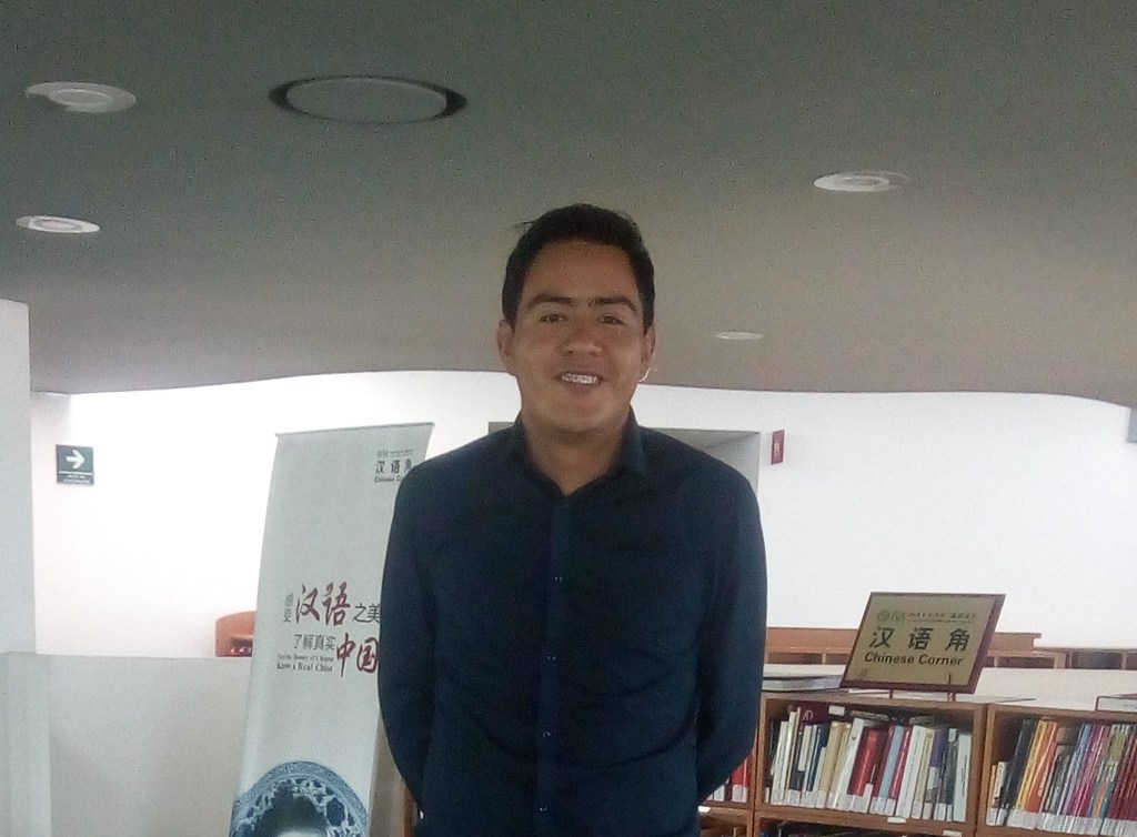 El maestrante Emmanuel Almazán Hernández de la línea de investigación Arte Mexicano Moderno y Contemporáneo participó en el X Seminario de Investigación en Historia y&nbsp;Antropología